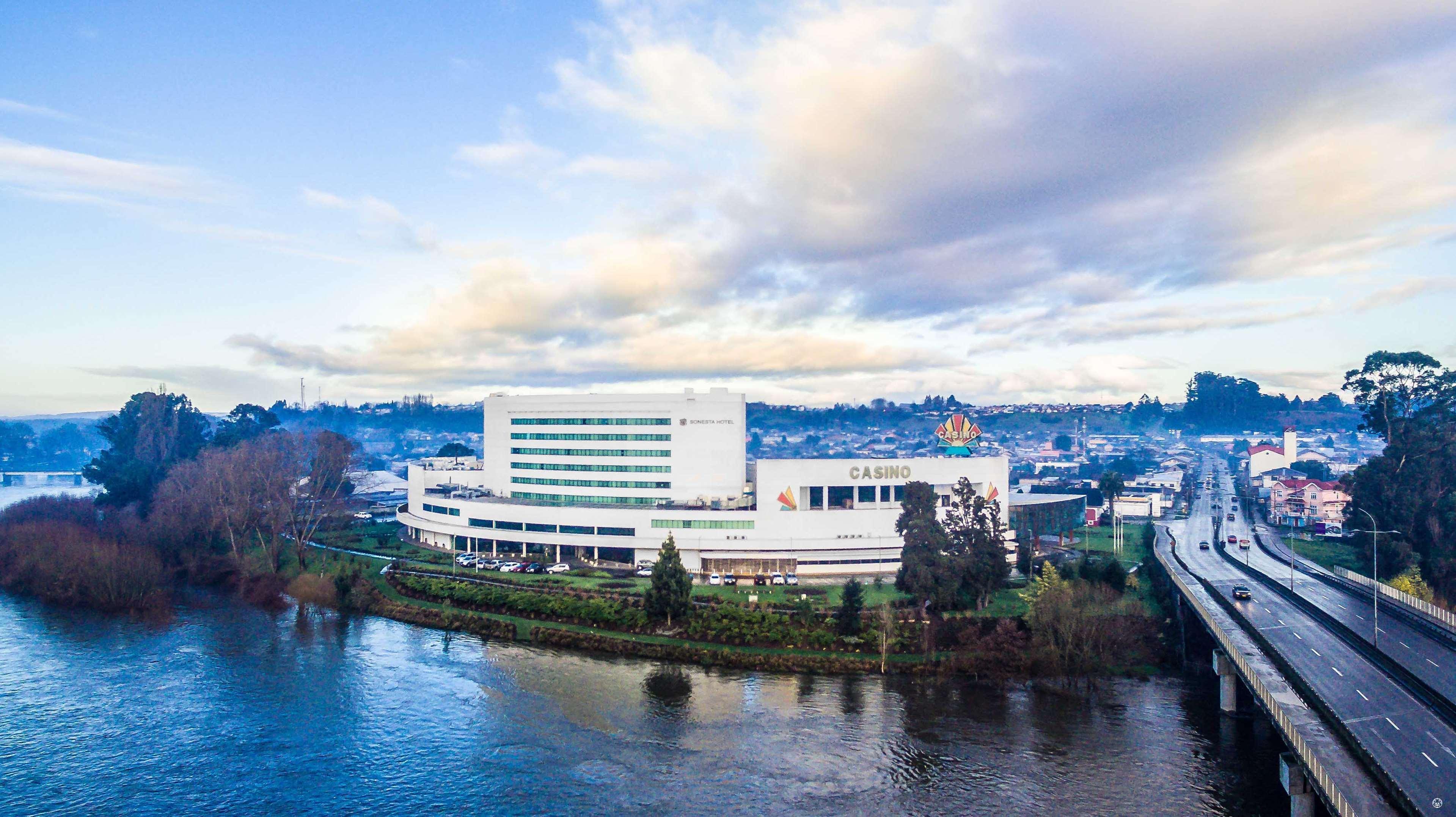 Sonesta Hotel Osorno Exterior foto The hospital in 2016