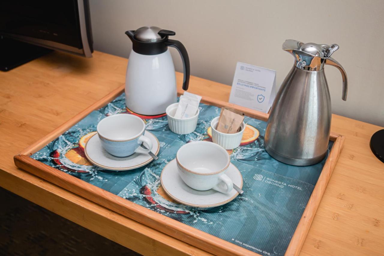 Sonesta Hotel Osorno Exterior foto A tray with a thermos