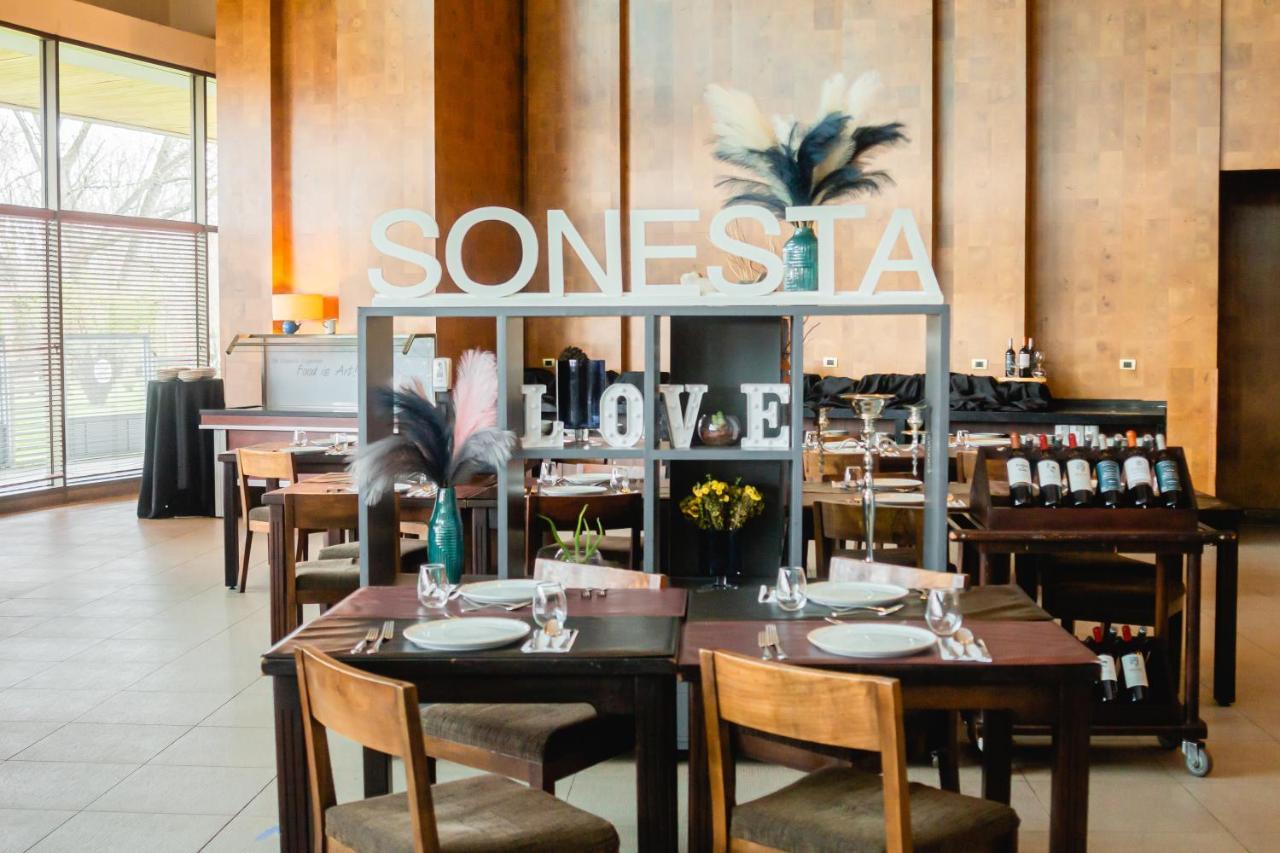 Sonesta Hotel Osorno Exterior foto Restaurant